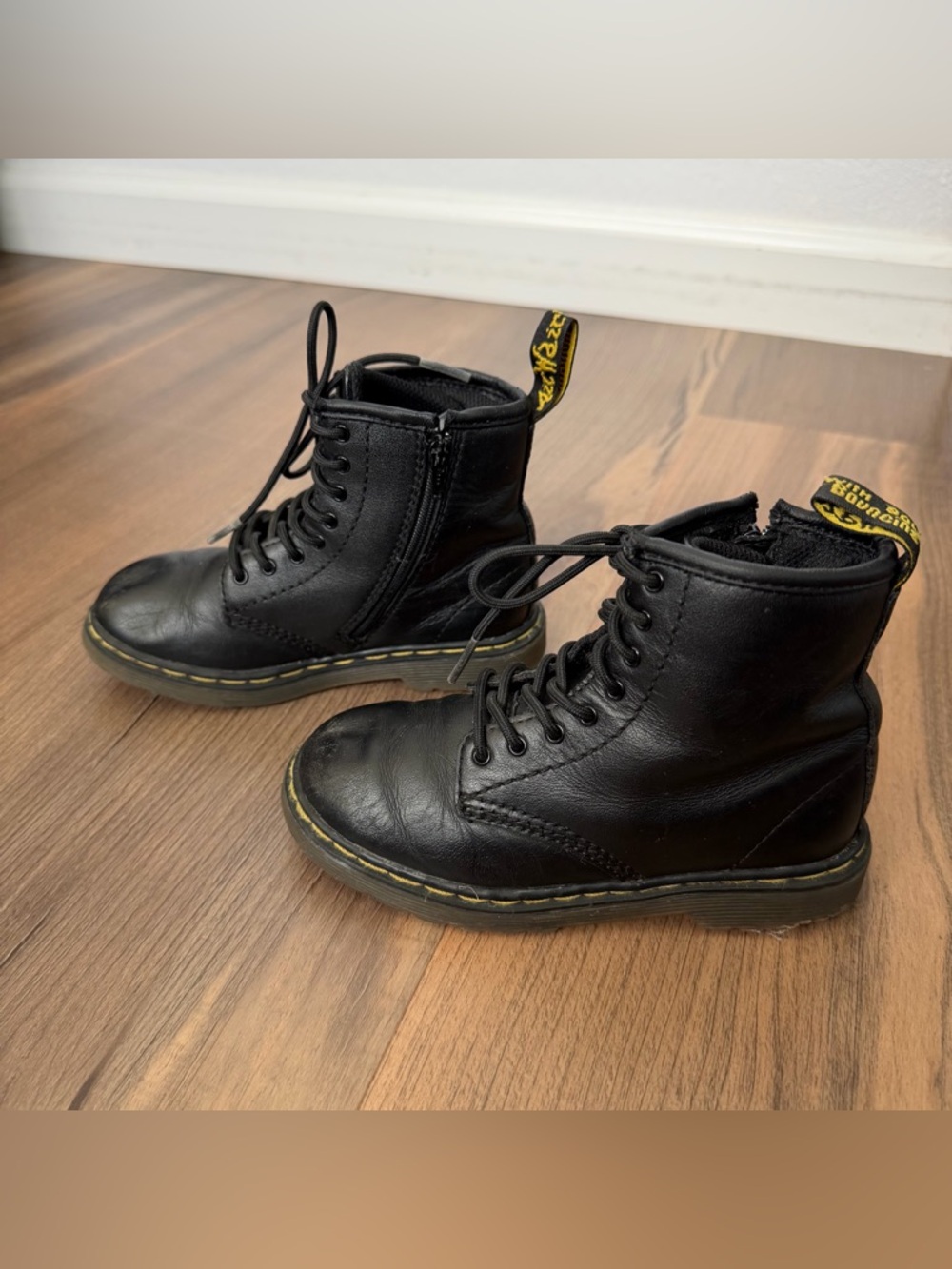 Dr. Martens Youth Brooklee Black High Top Lace & Zip Leather Boots Size 10c - Picture 7 of 9